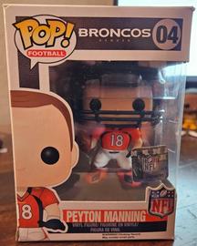 Funko Pop! Football Broncos Peyton Manning 04 Original - Moça do Pop - Funko  Pop é aqui!