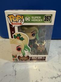 アメコミ Funko POP! Harley Quinn with Helper 357 50656-1.png?sw=800&sh=800