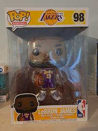 Funko POP! NBA: Lakers - 10 LeBron James (Purple Jersey) 