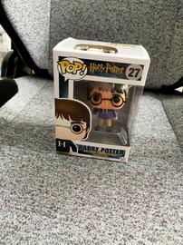  POP! Funko Harry Potter: Harry Potter Sweater Hot Topic  Exclusive #27 : Toys & Games
