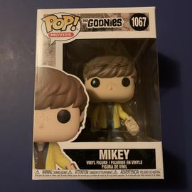 NEW Funko Pop Movies #1067 The Goonies Mikey w/Map Vinyl Figure w Protector Case
