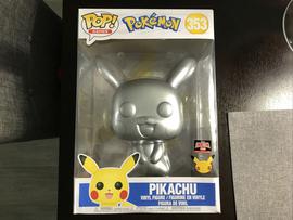 Pikachu (10-Inch, Pokemon) 353 - Target Exclusive [Damaged: 7/10]
