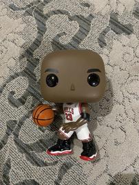 76 Michael Jordan (10 Inch) (Foot Locker) - Funko Pop Price